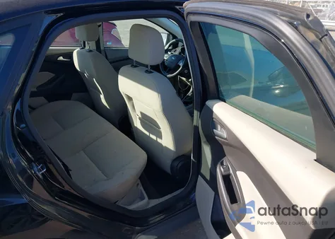 2016 Ford Focus Se z USA, uszkodzony, nr VIN 1FADP3F26GL401509